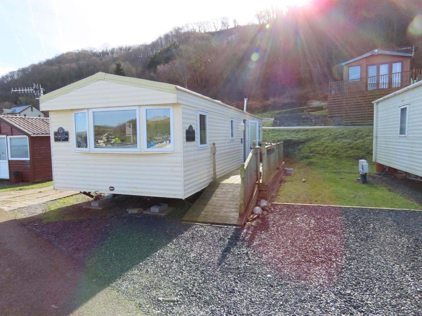 3 Bedroom Static Caravan With Sea View In Clarach Bay Holiday Village Abi Horizon Aberystwyth Exterior photo